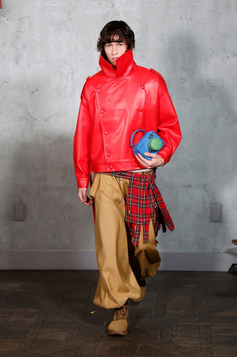Look 10
