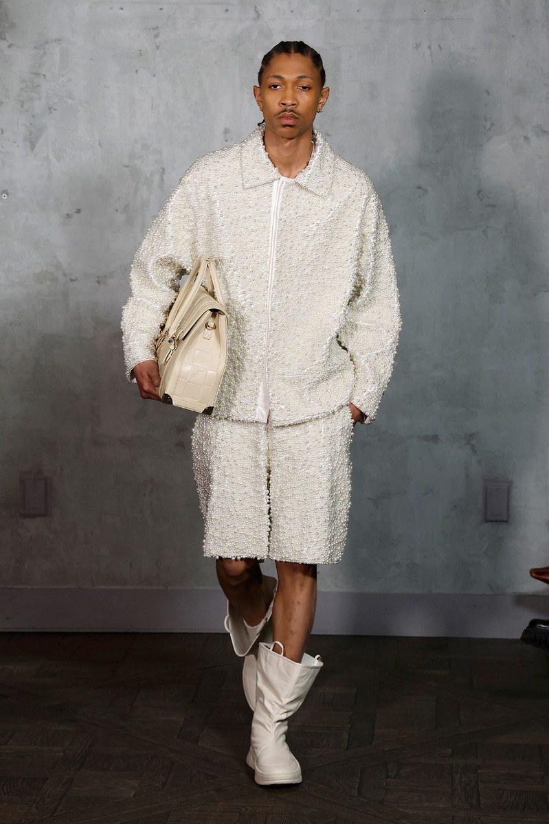 Look 25