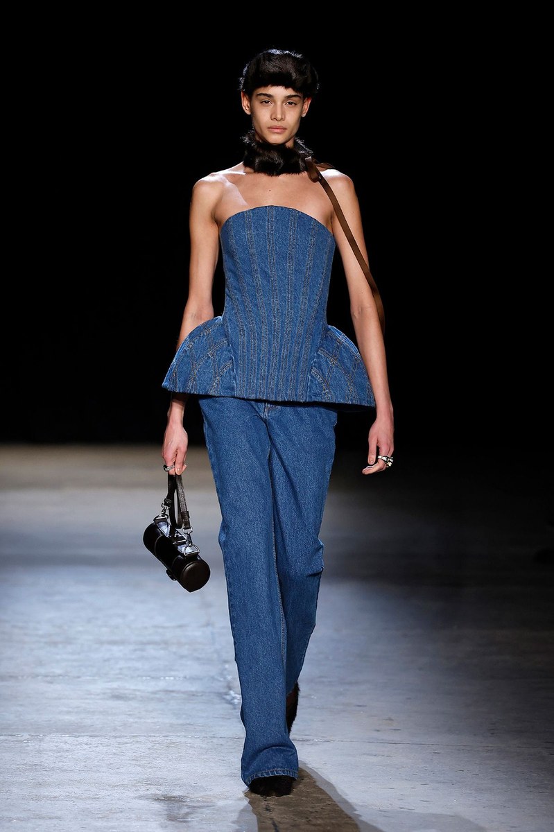 Look 4