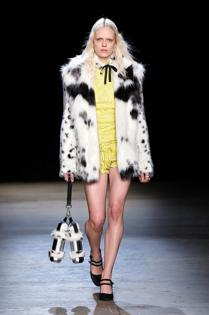 Look 9