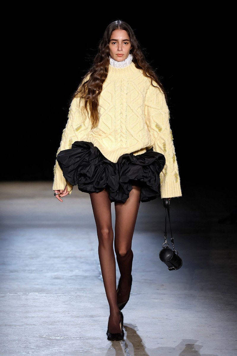 Look 27
