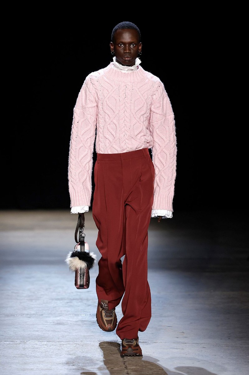 Look 28