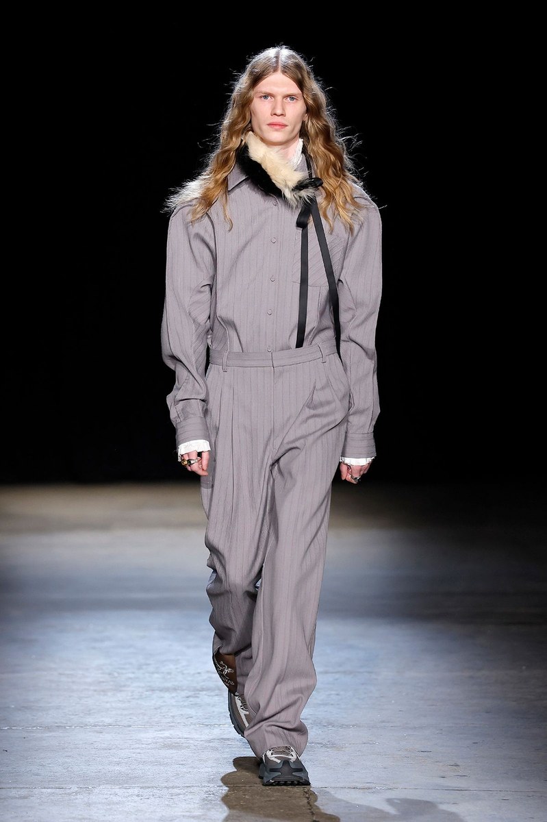 Look 30