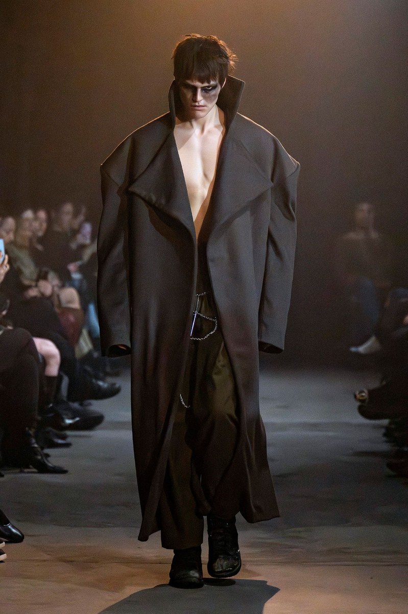 Look 7