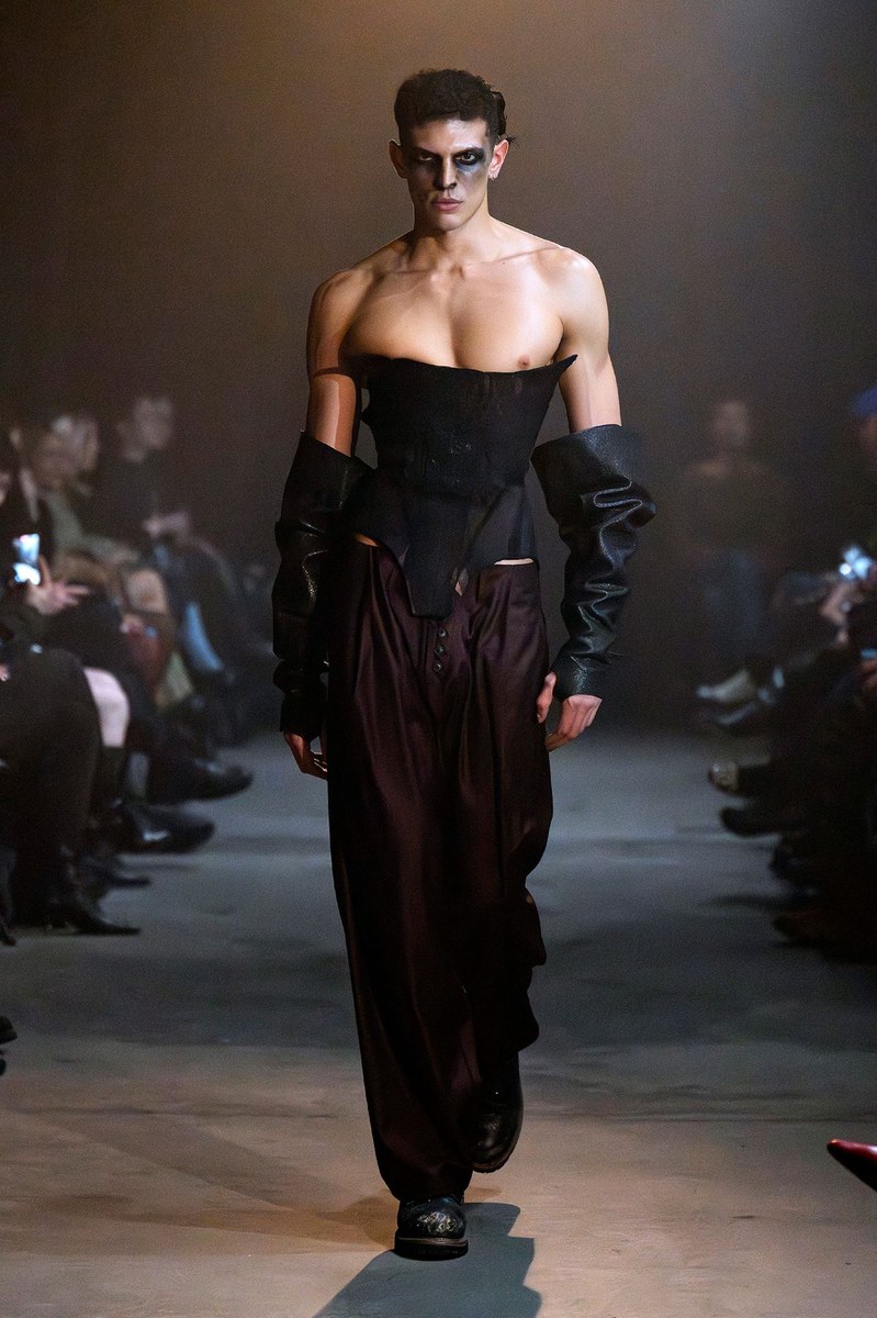 Look 12