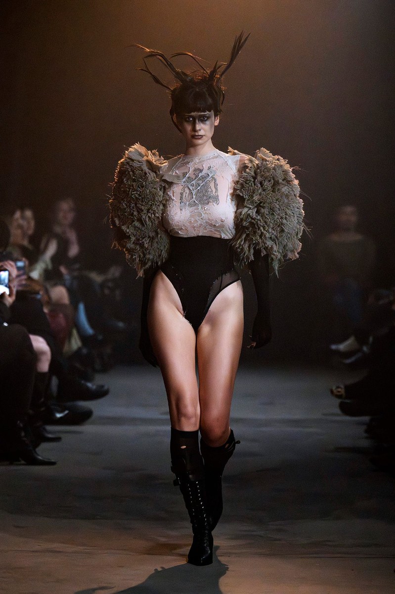 Look 13