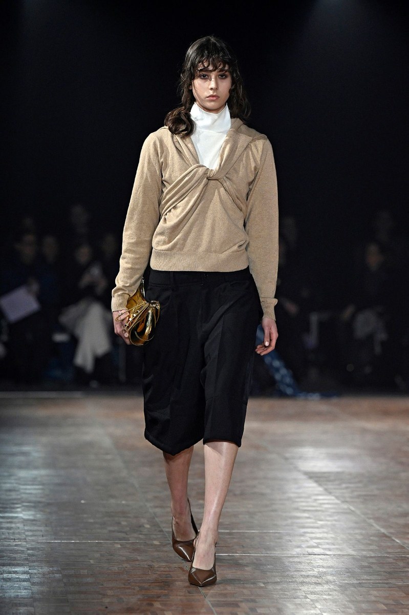 Look 4