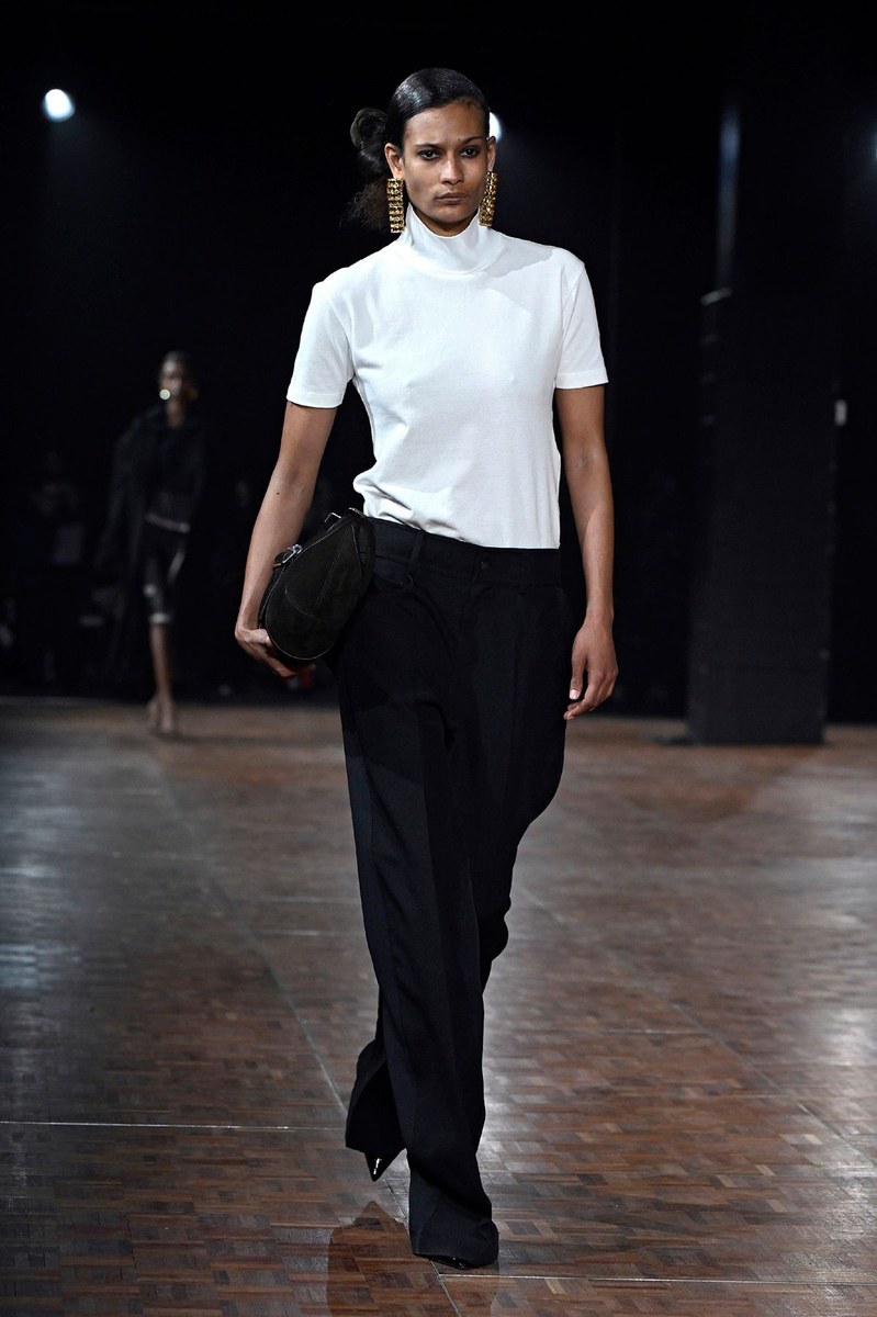 Look 11