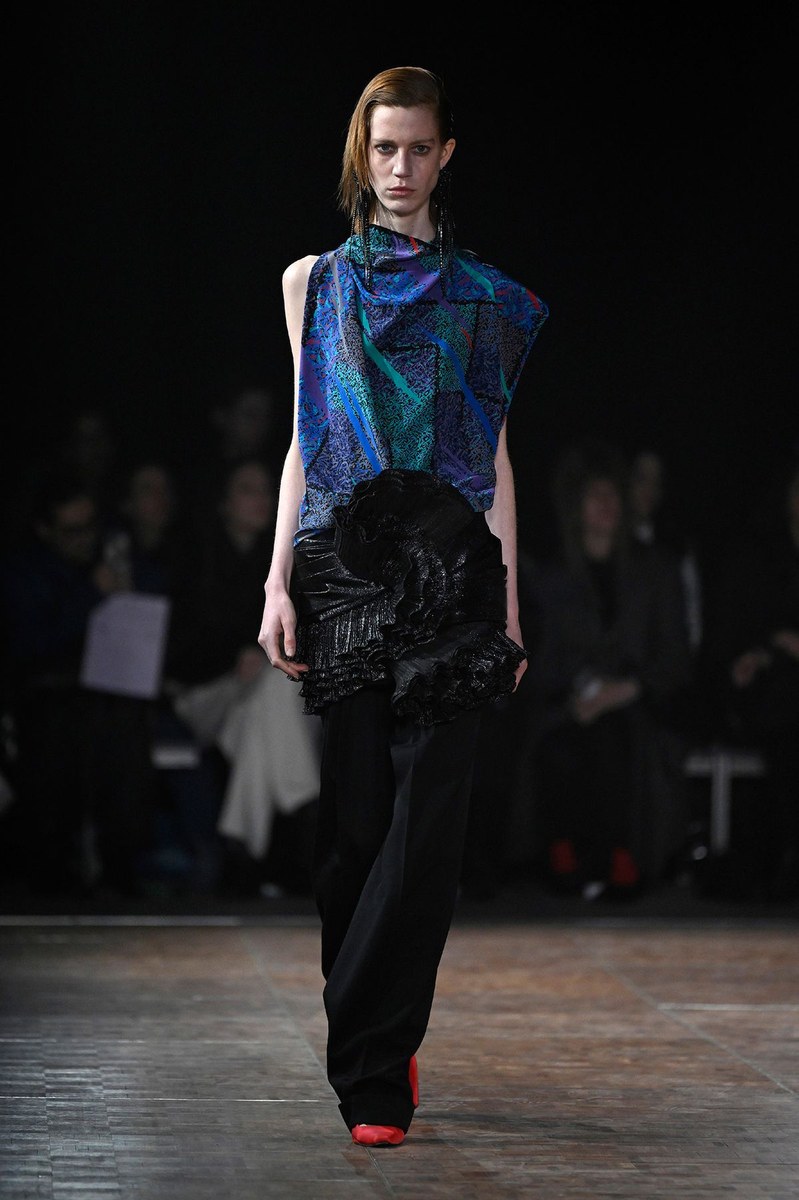 Look 27