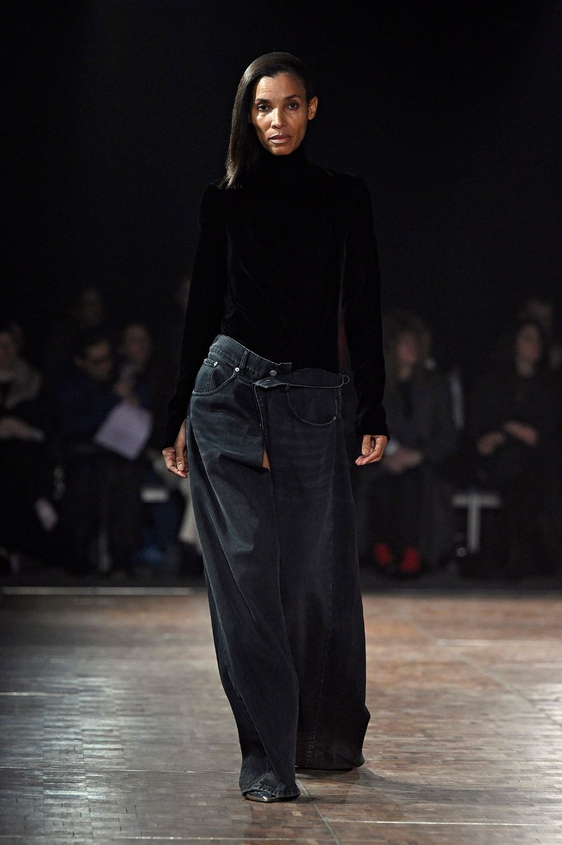 Look 32