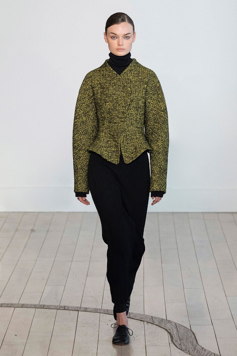 Look 4