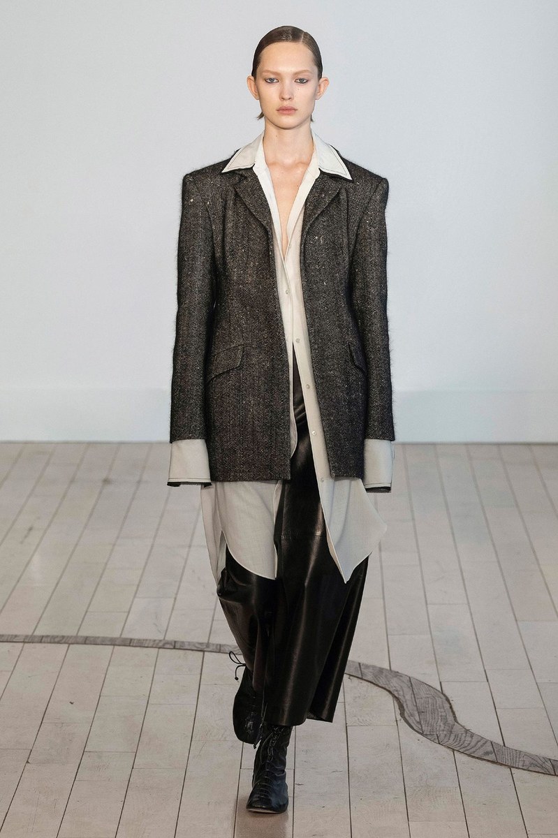 Look 12