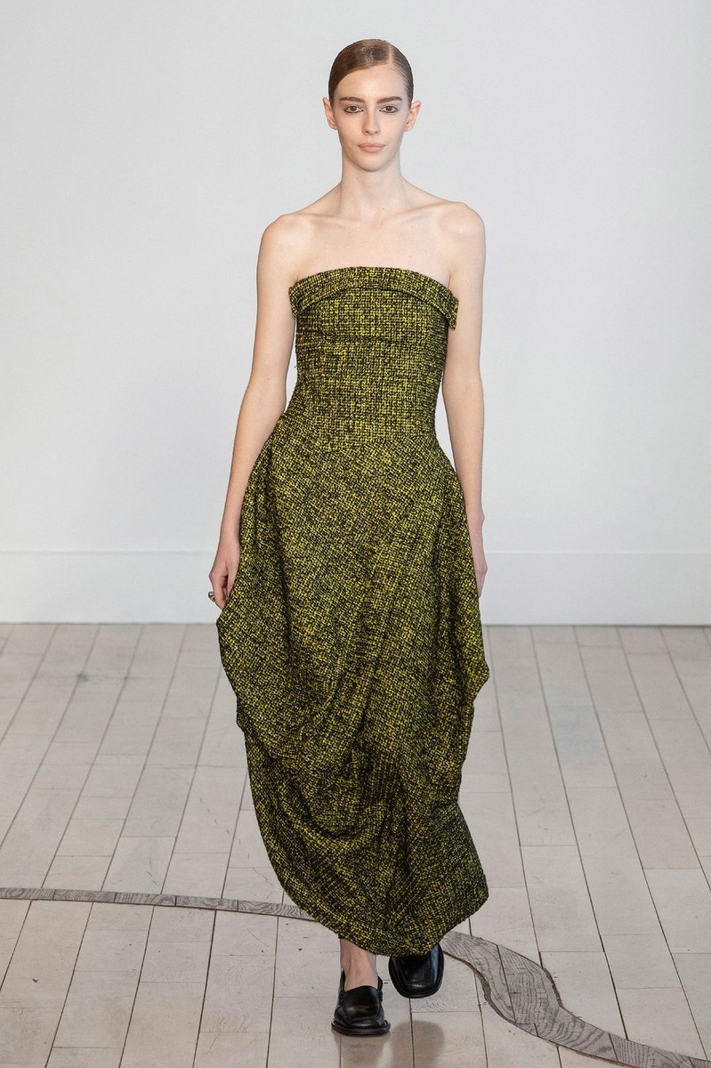 Look 24