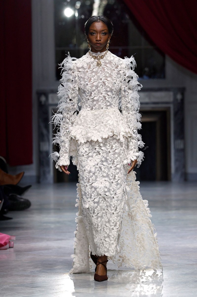 Look 18