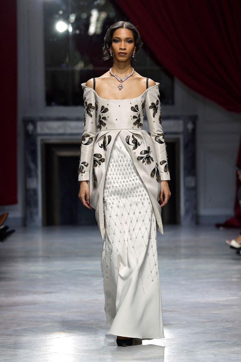 Look 37