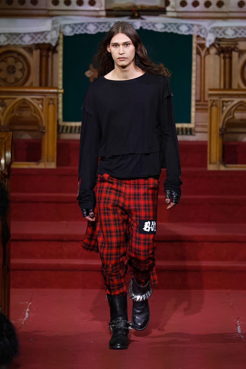 Look 25