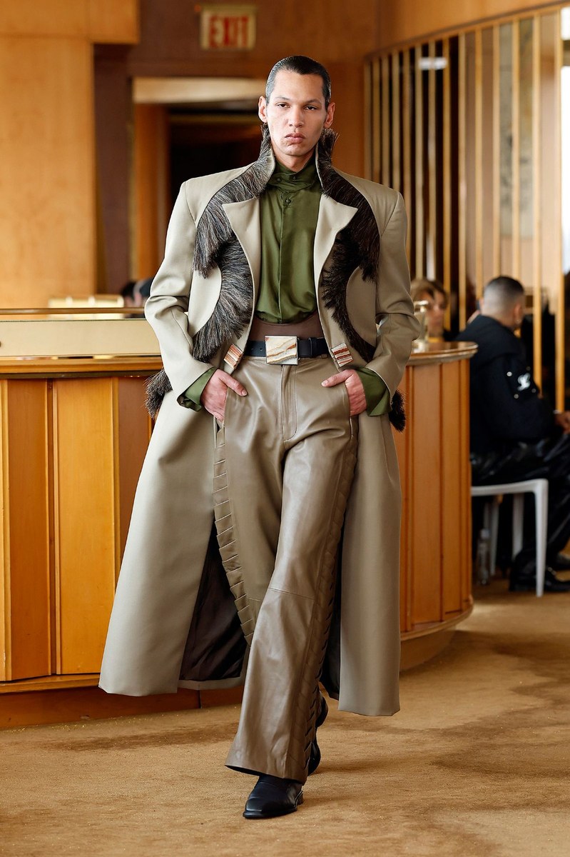 Look 8