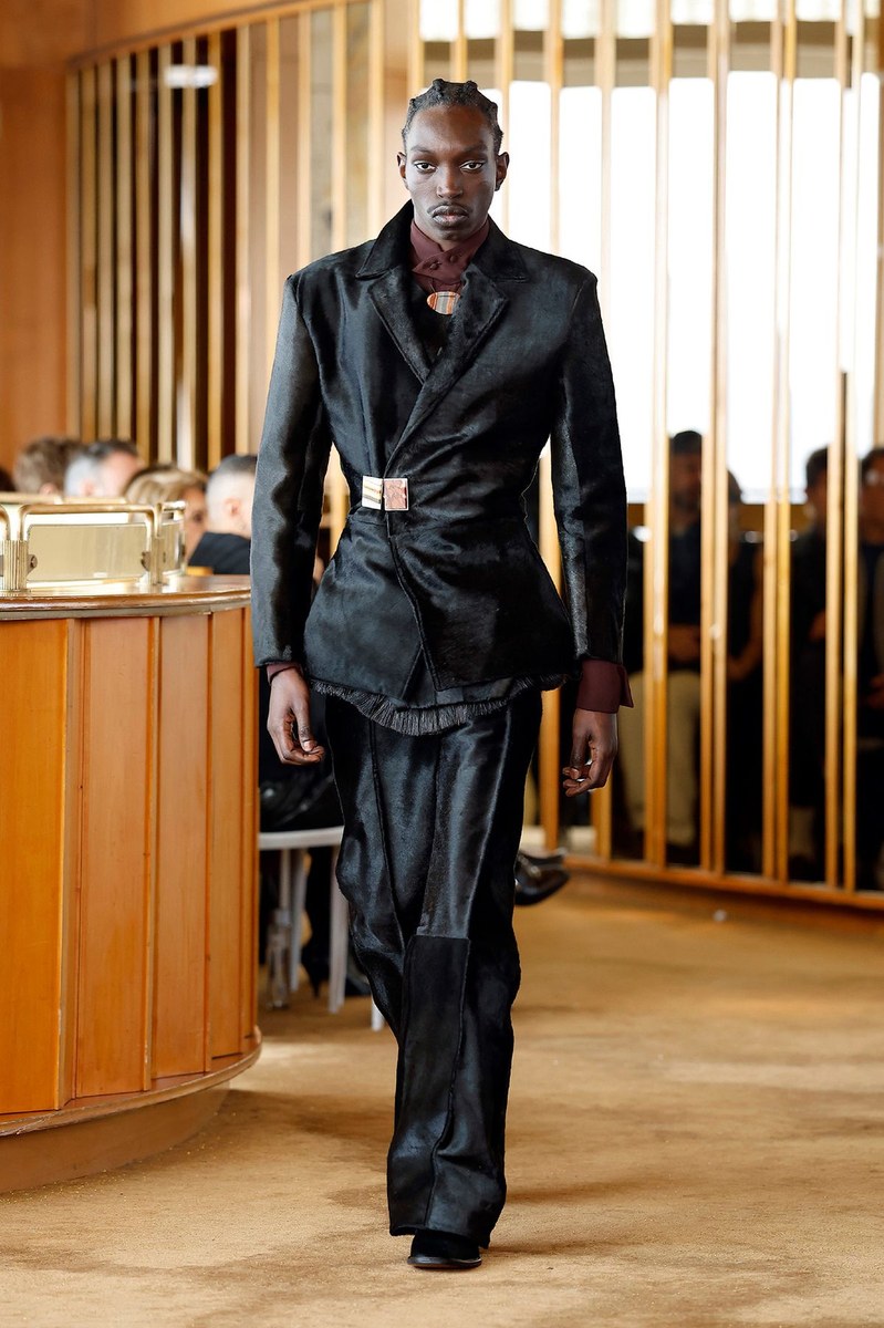 Look 24