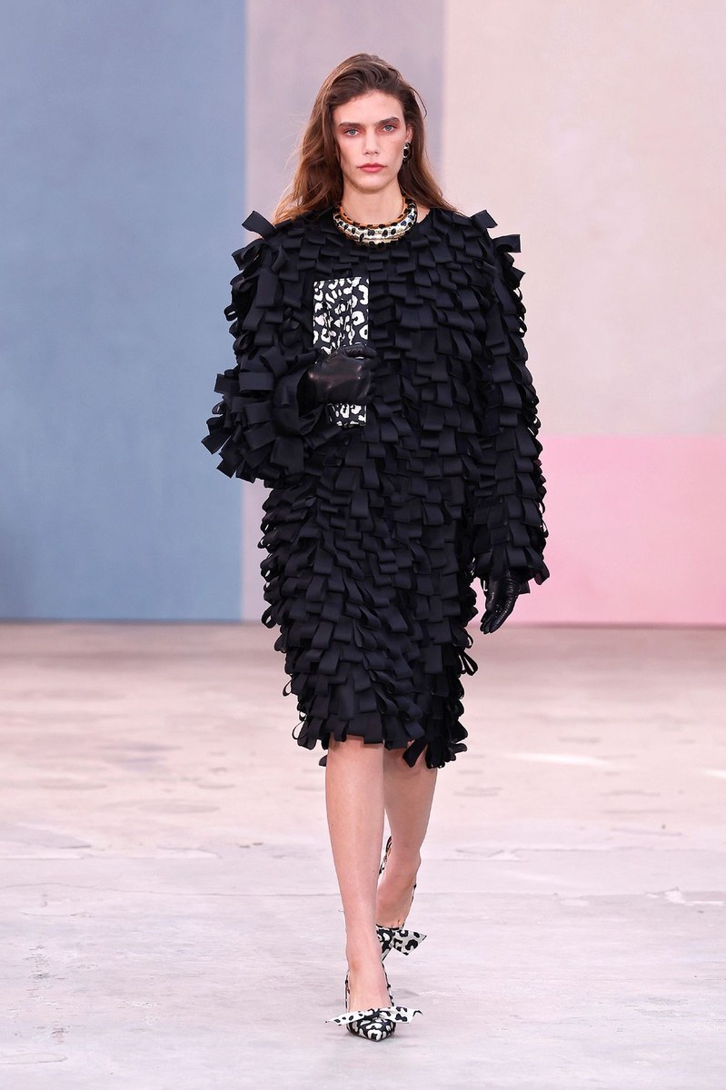Look 2