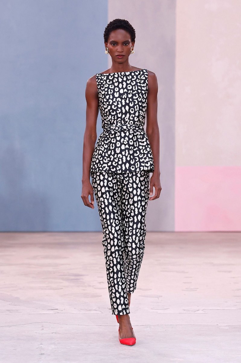 Look 7
