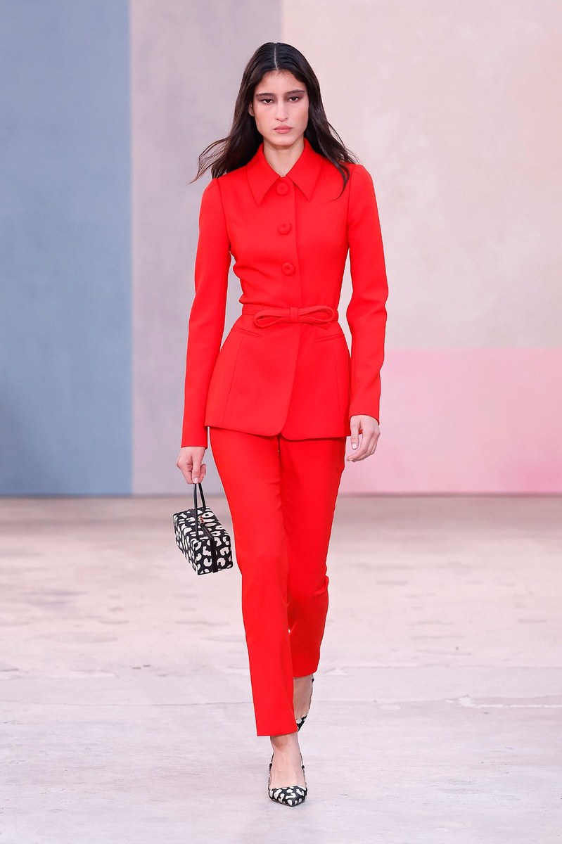 Look 10