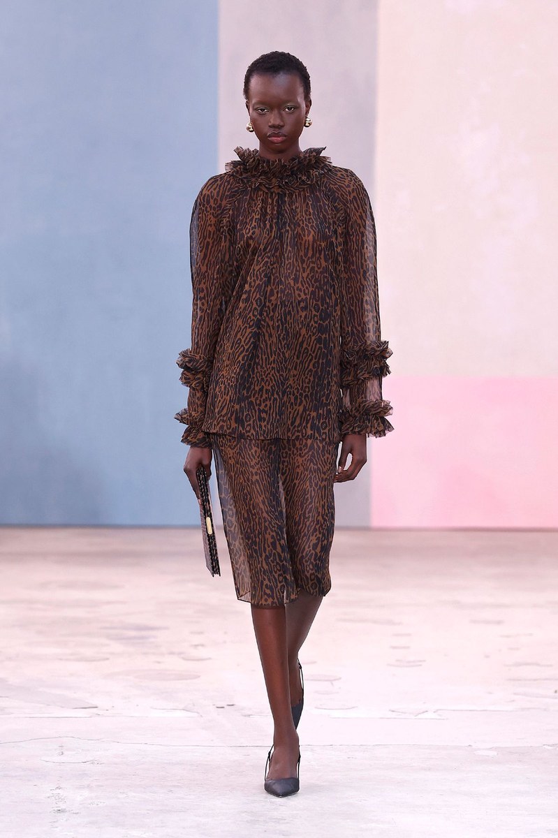 Look 27