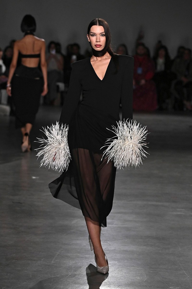 Look 4