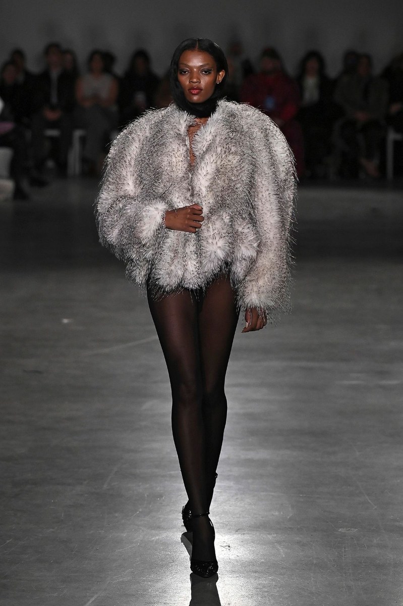 Look 8