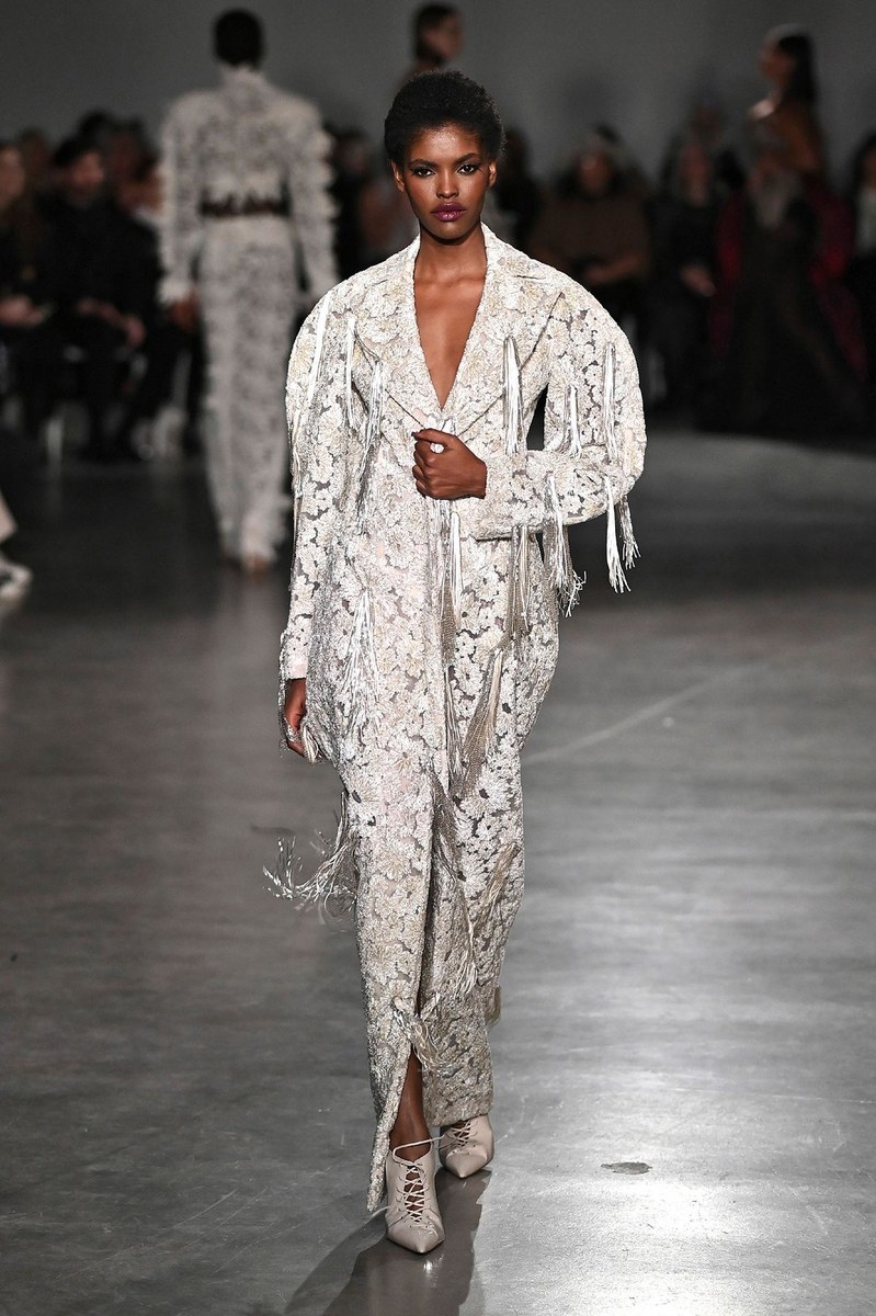 Look 25