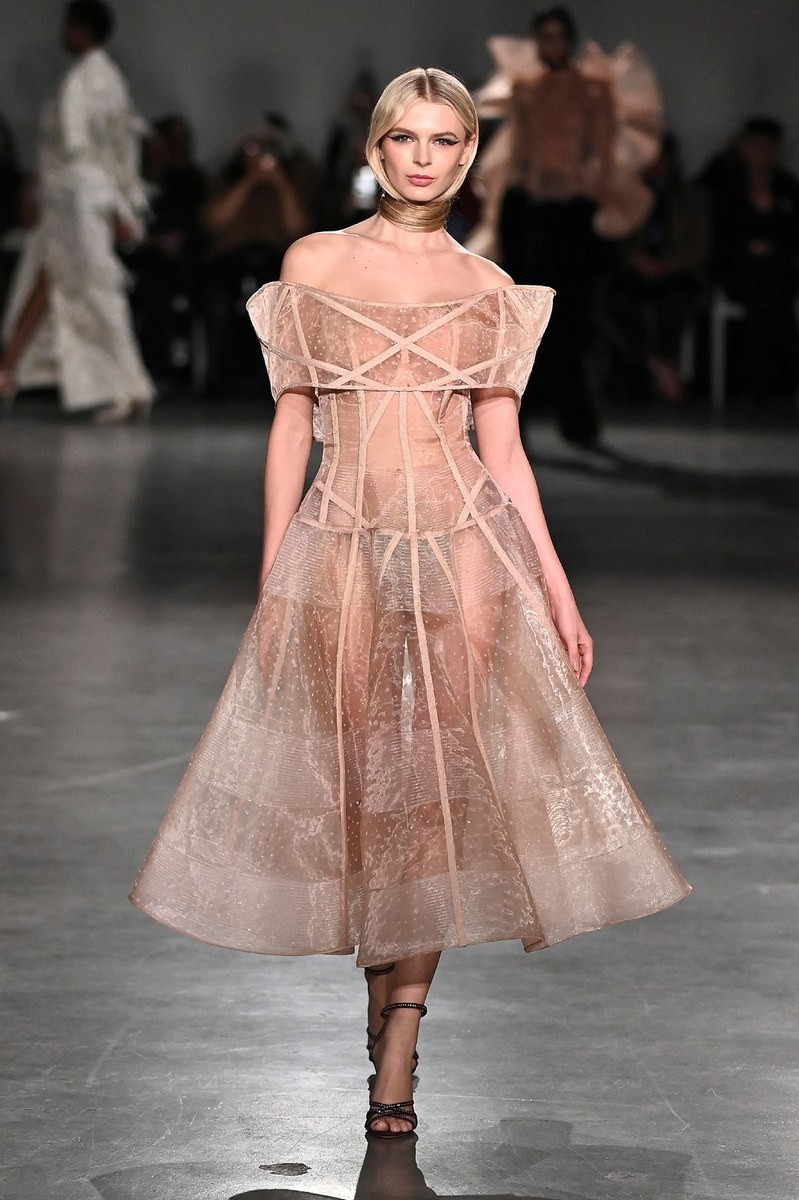 Look 27