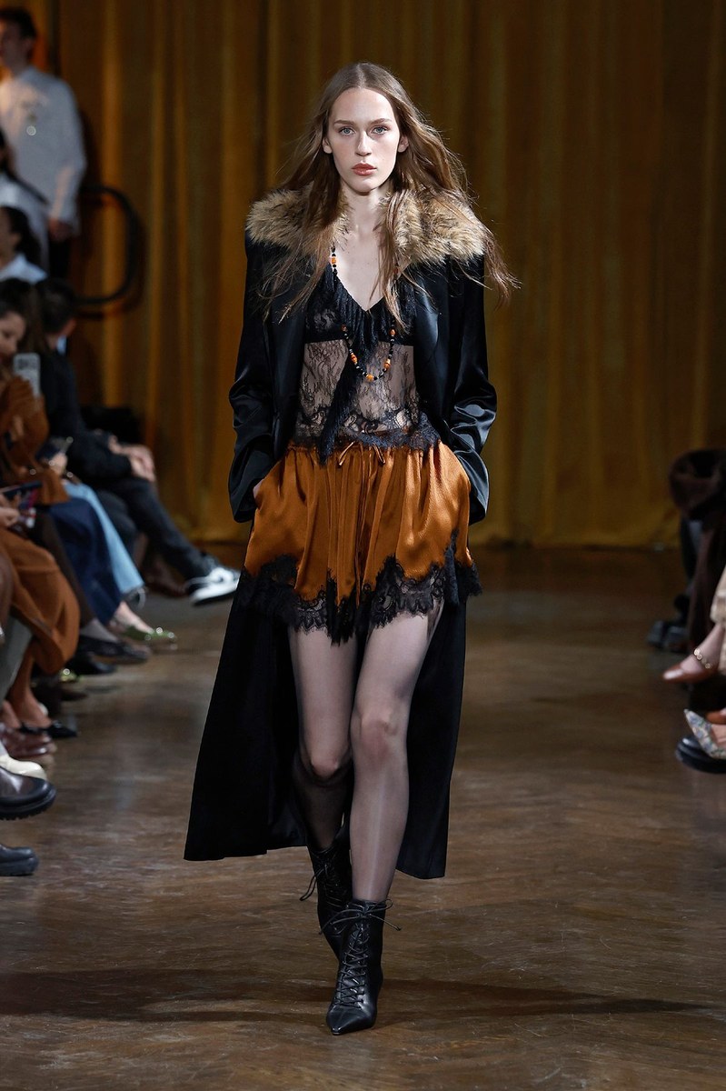 Look 2