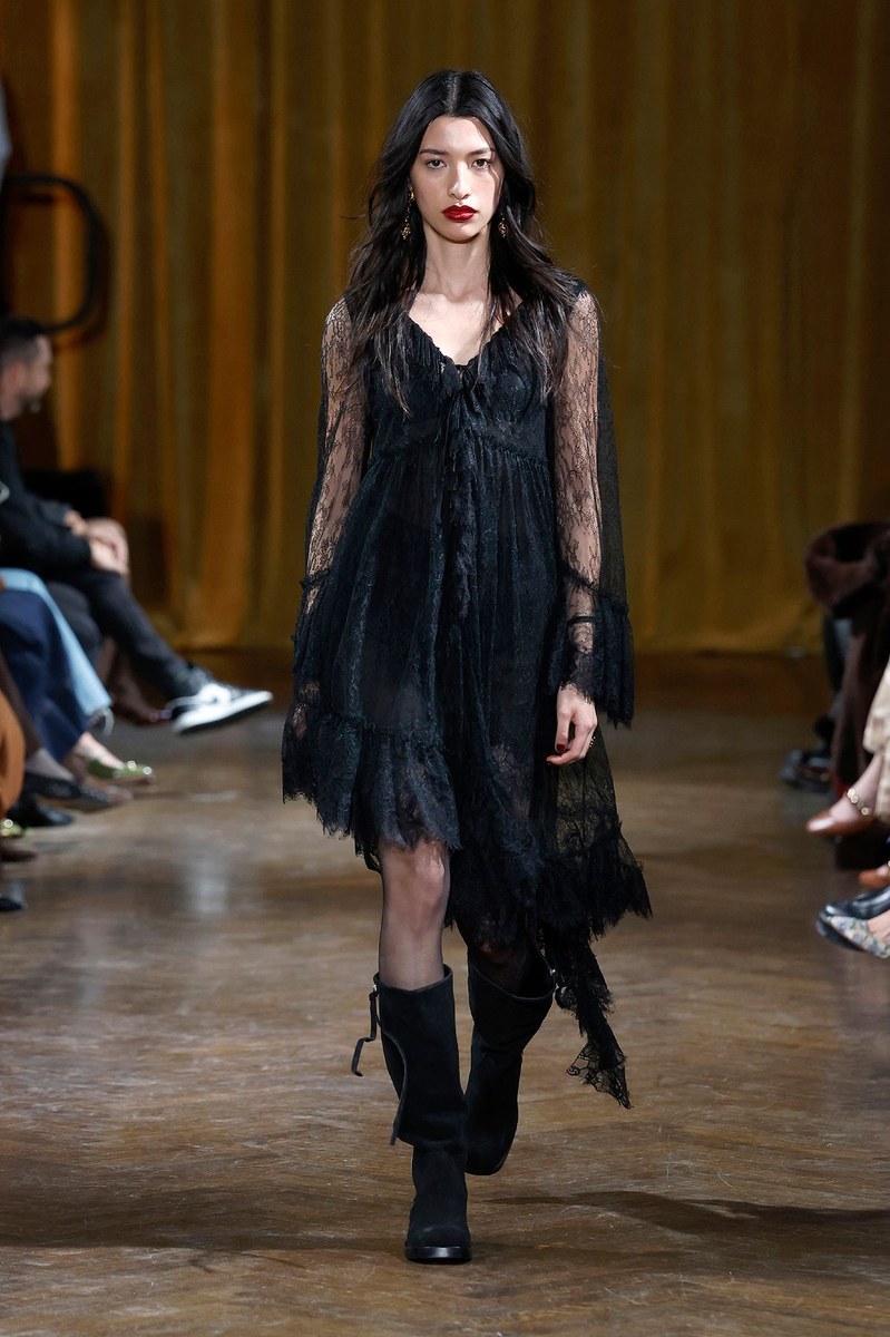 Look 3