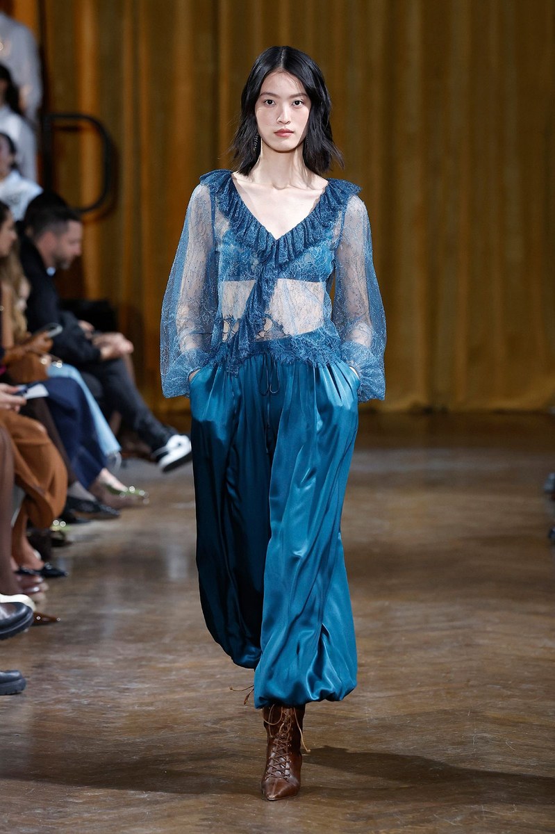 Look 29
