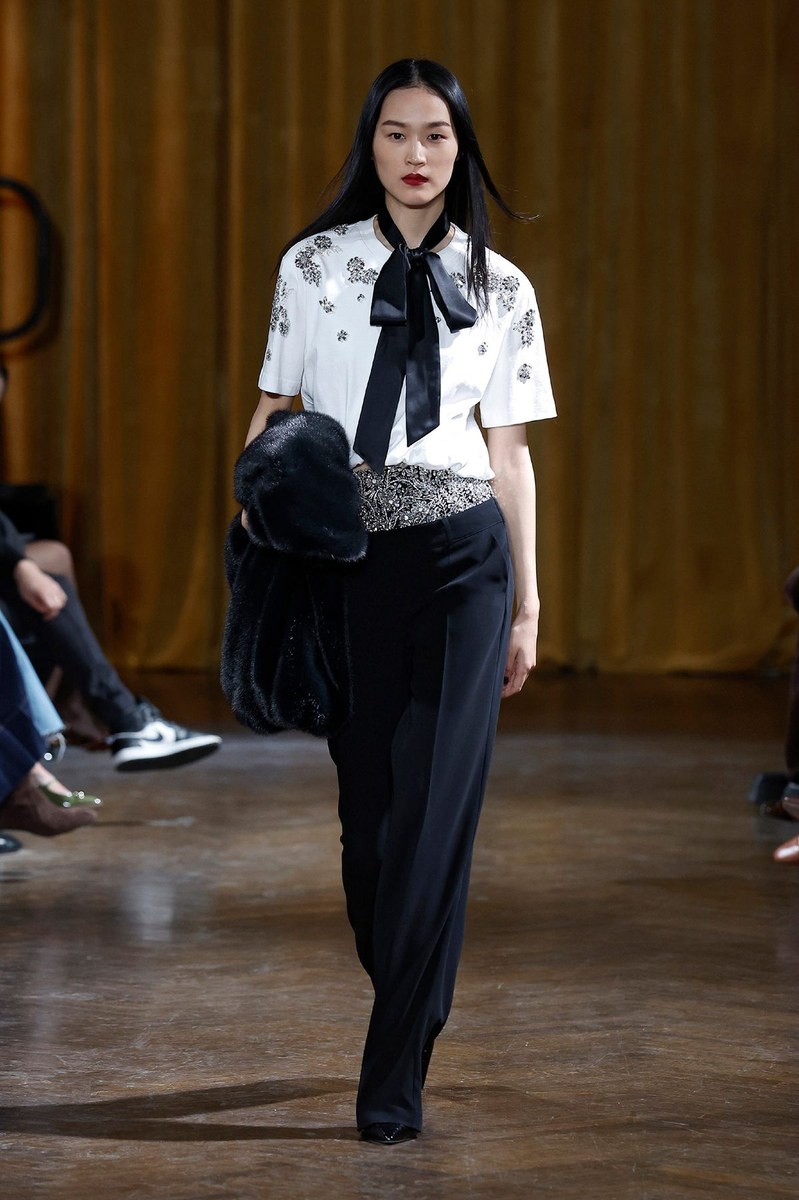 Look 44