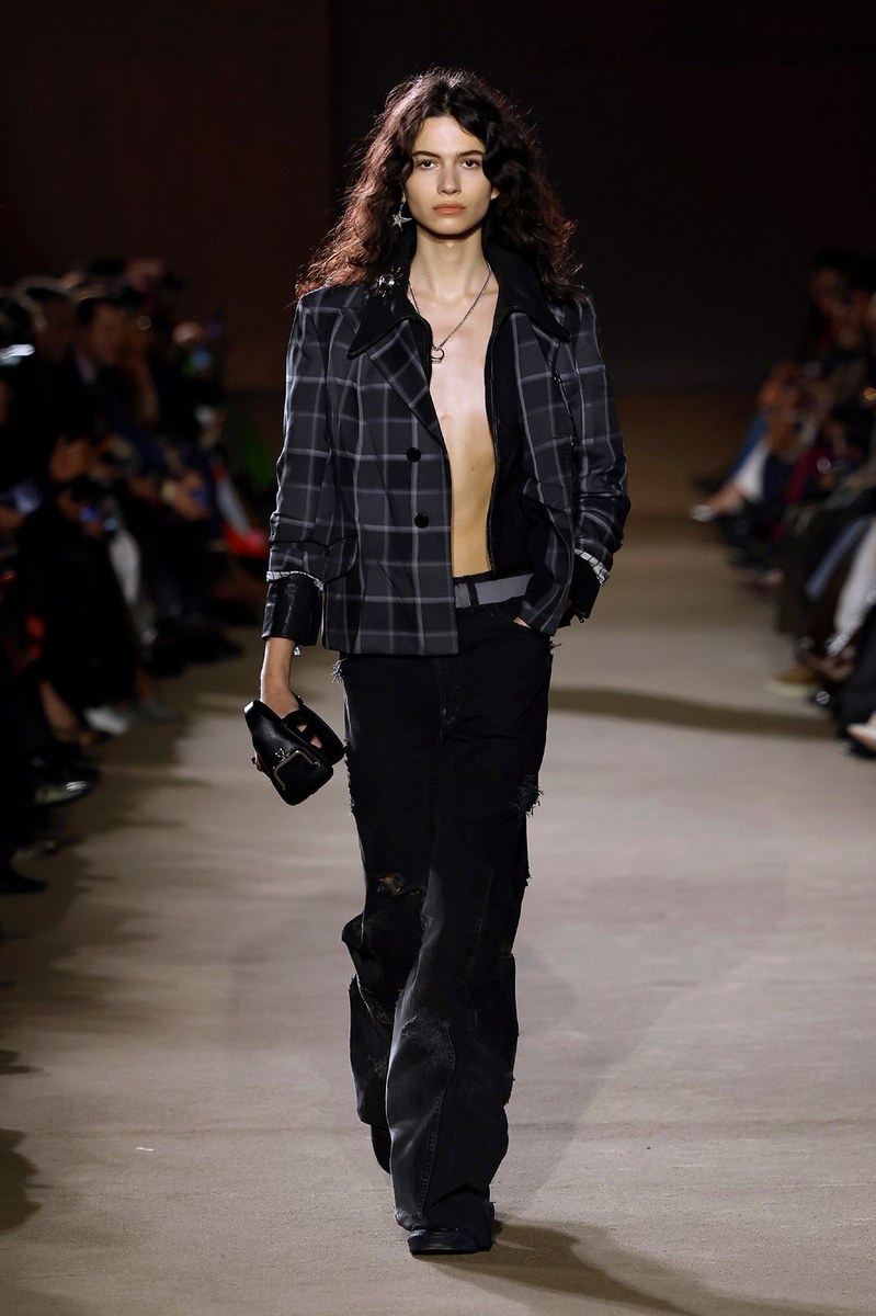 Look 4