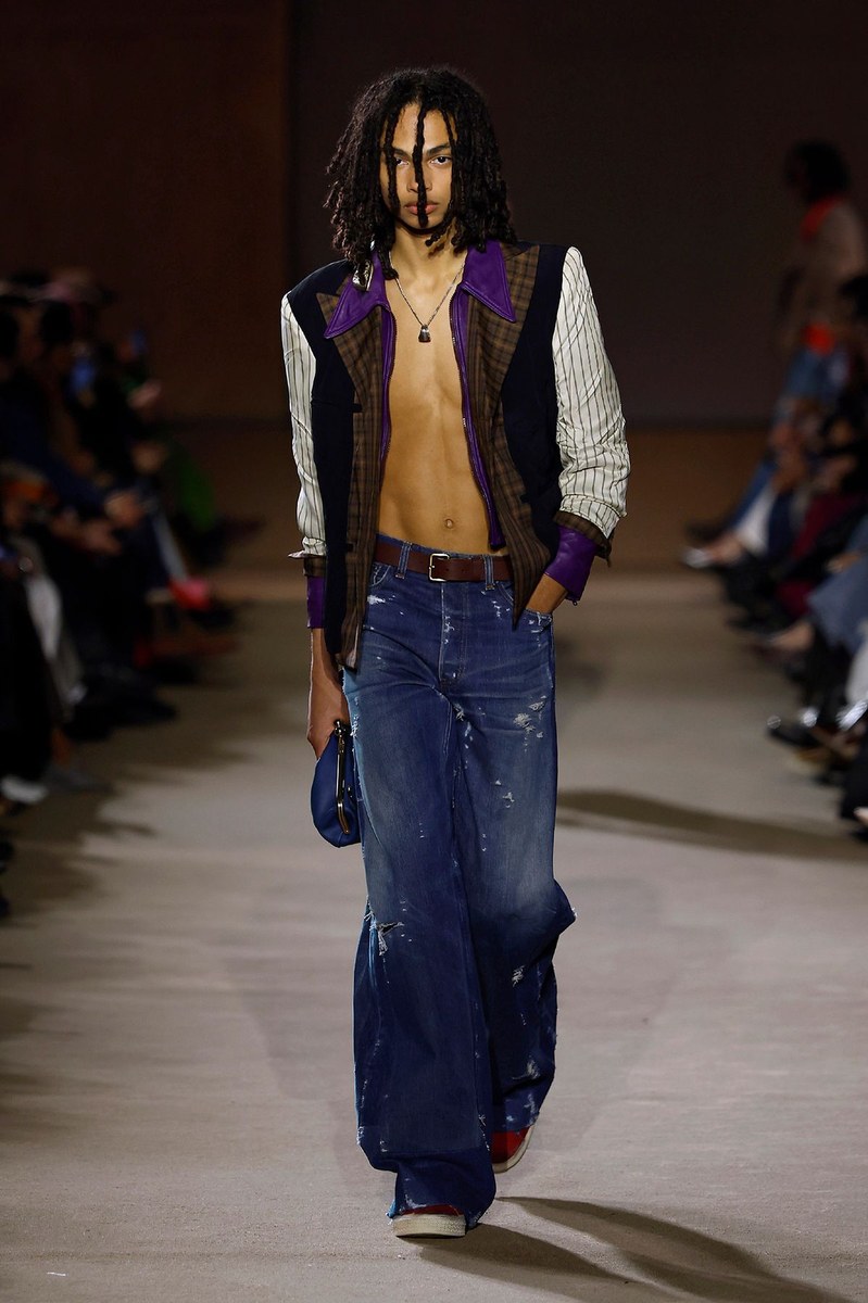 Look 18