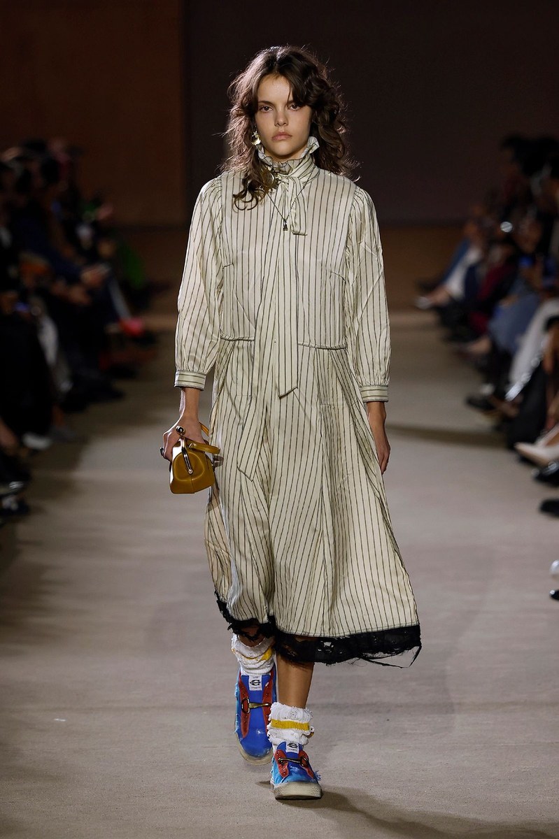 Look 19