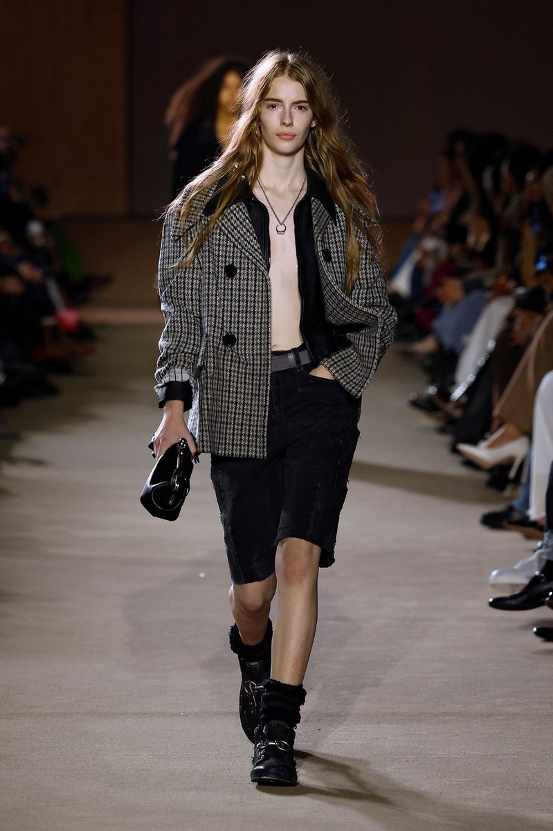 Look 23