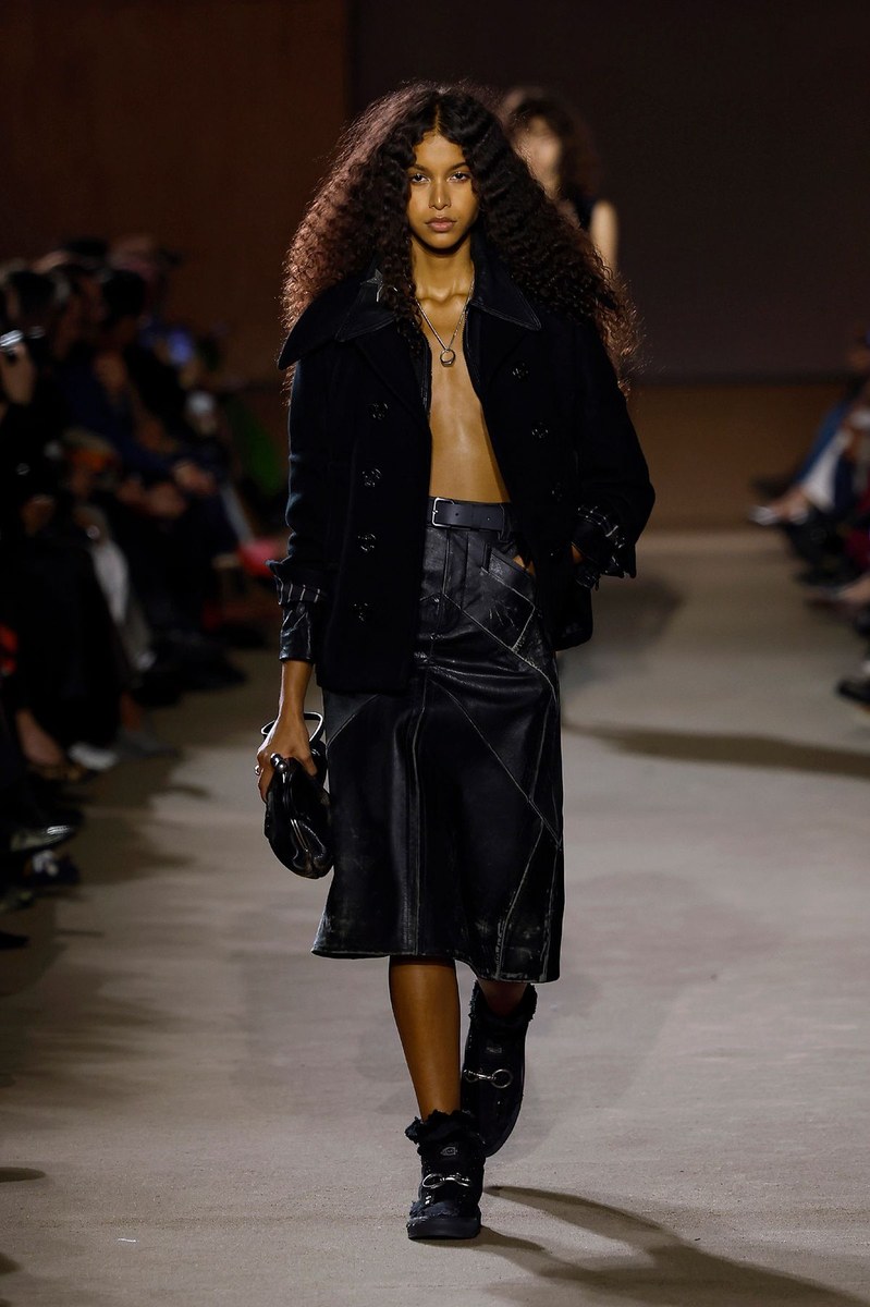 Look 24