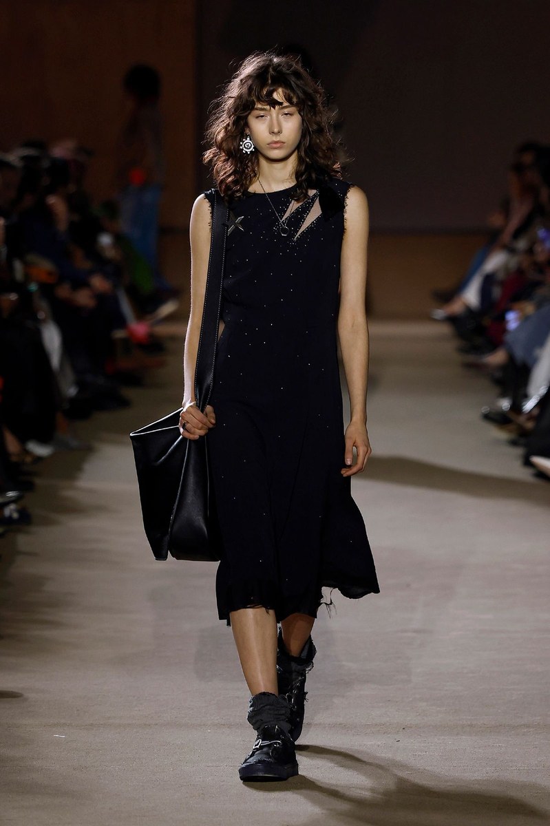 Look 25