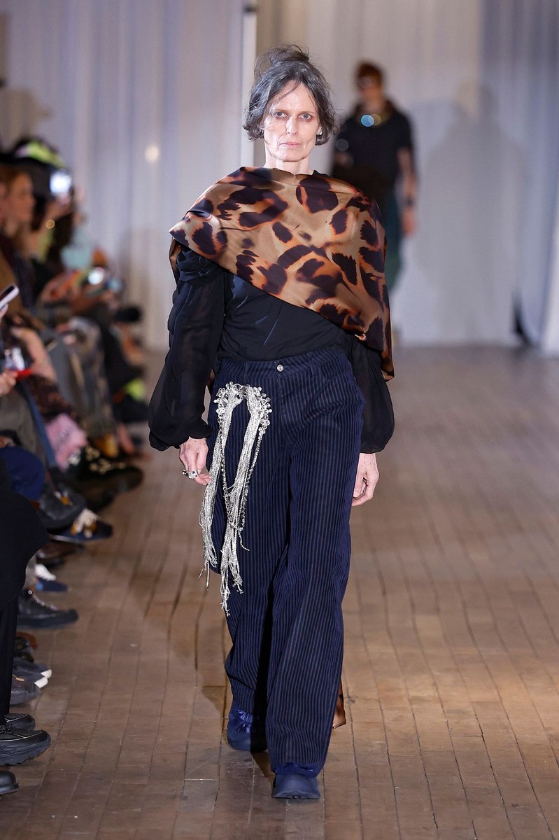 Look 8