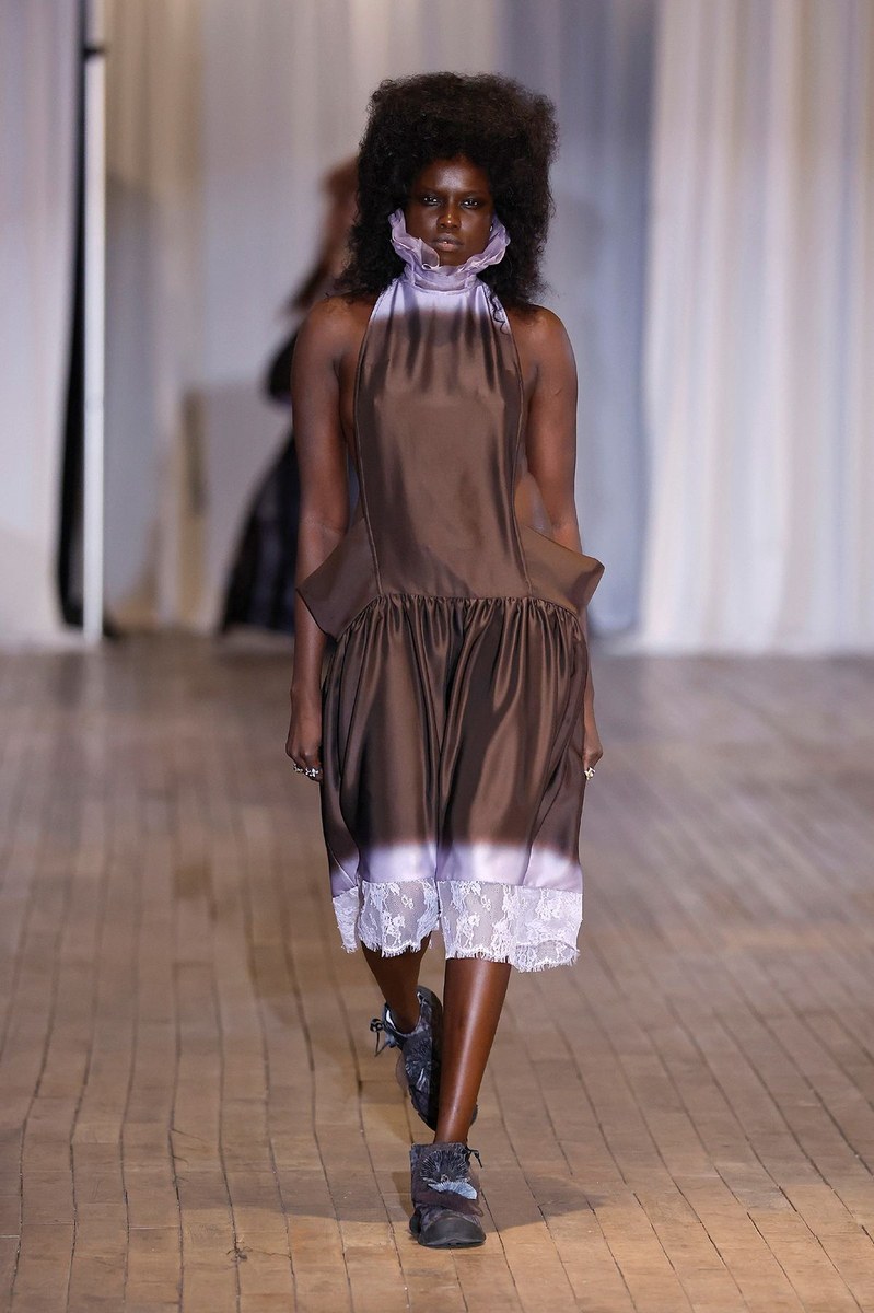 Look 10