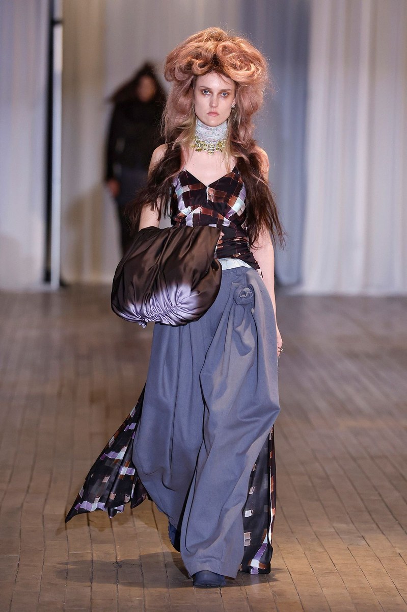 Look 11