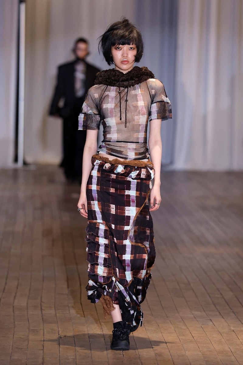 Look 14