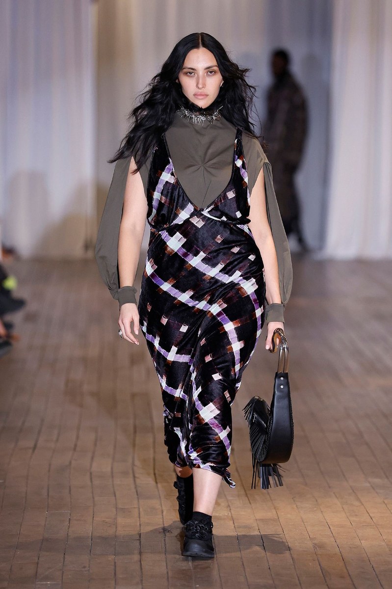 Look 17