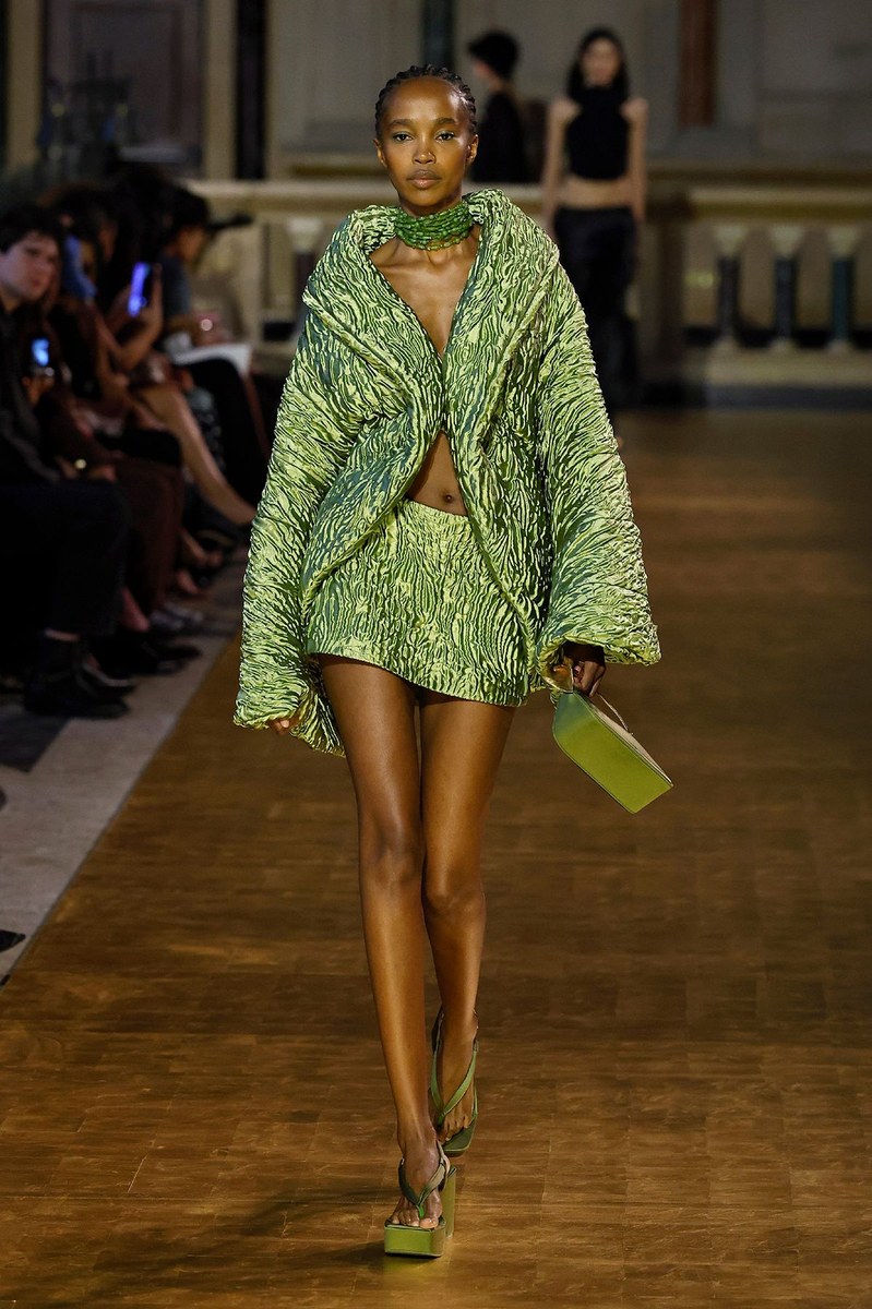 Look 2