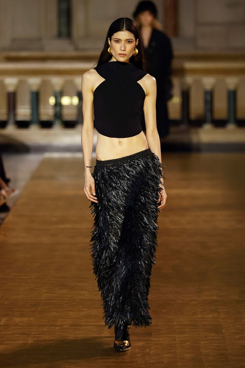 Look 3