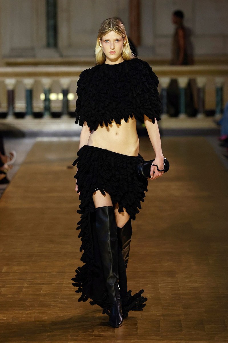 Look 7