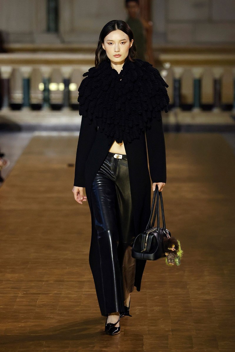 Look 8