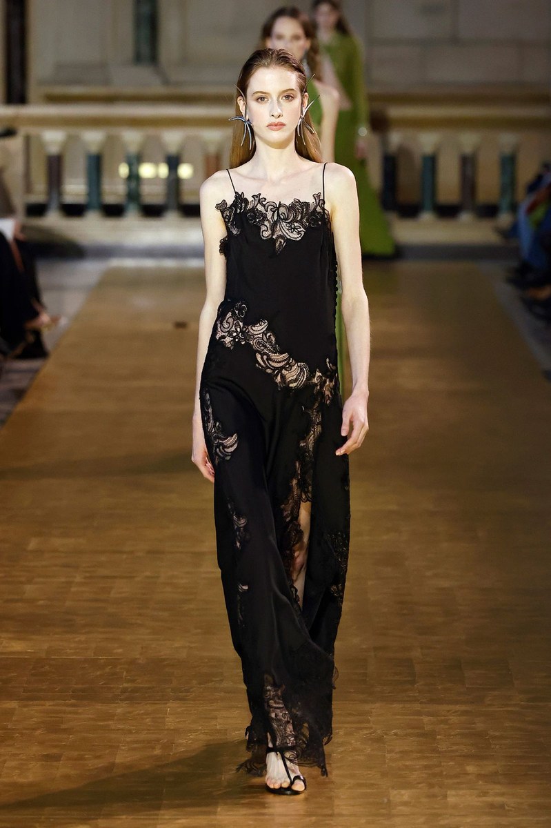 Look 17